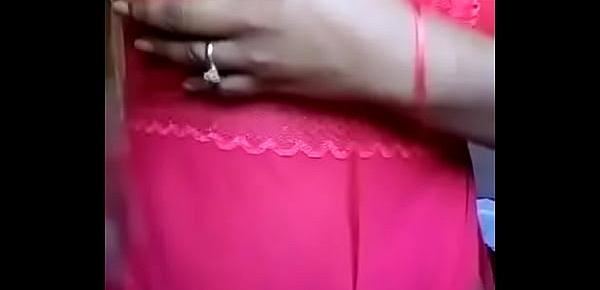  Morena cor do pecado mostrando camisola rosa transparente